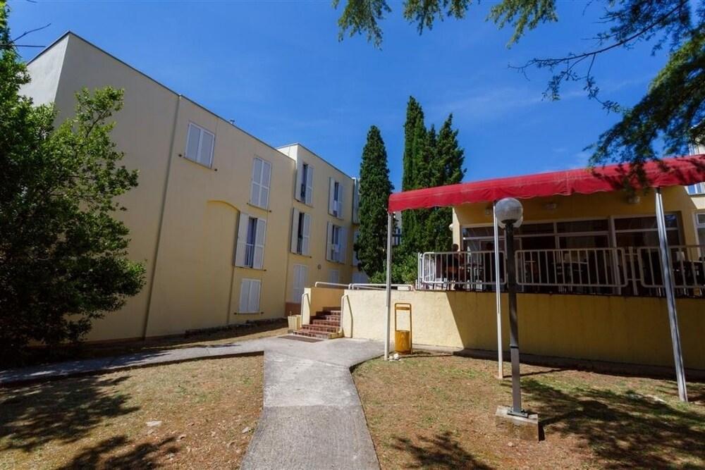Villa Lovorka - Hotel Resort Drazica Krk Town Exteriör bild
